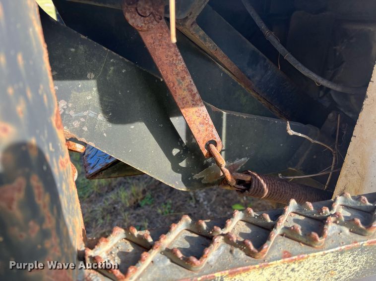 image for item DH8608 2005 Freightliner Business Class M2  refrigerated truck