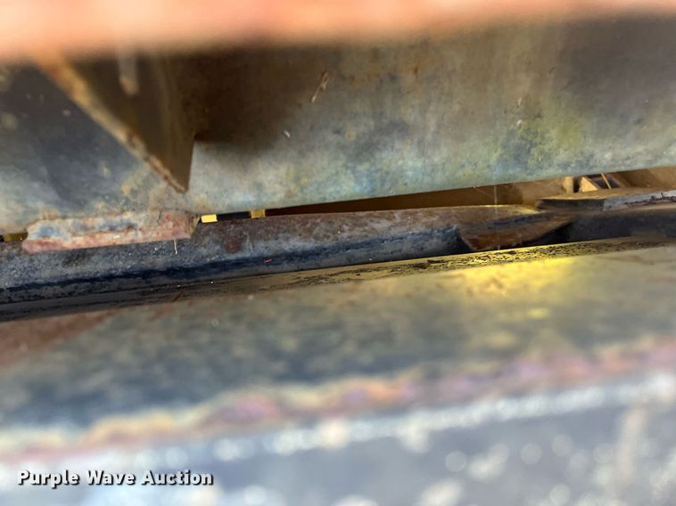 image for item DH8608 2005 Freightliner Business Class M2  refrigerated truck