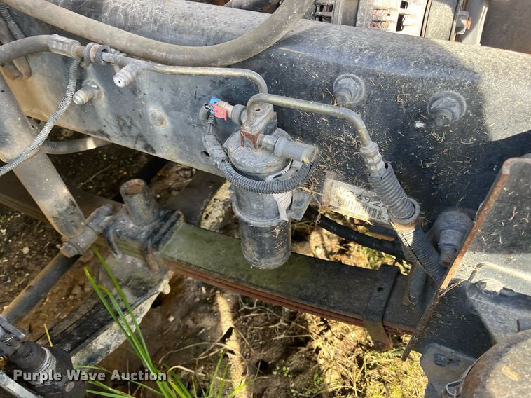 image for item DH8608 2005 Freightliner Business Class M2  refrigerated truck