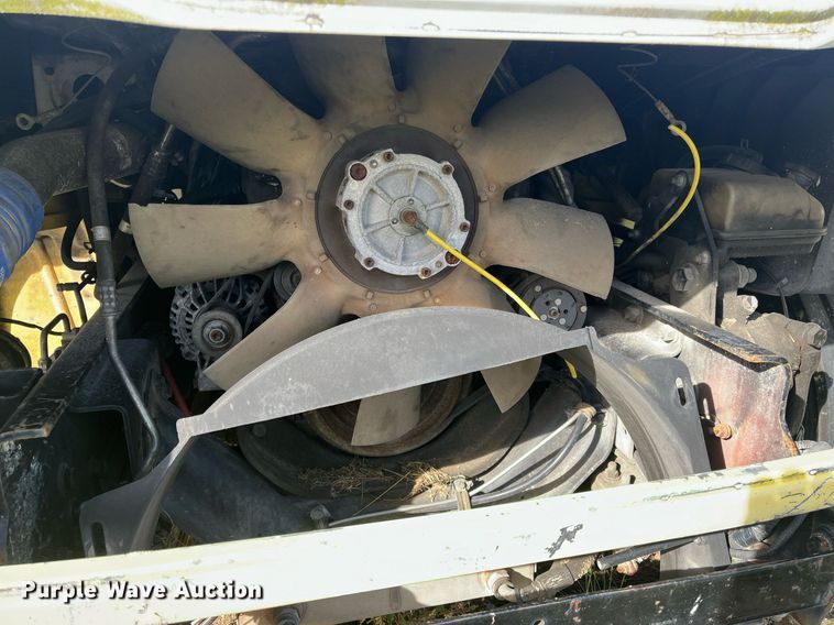 image for item DH8608 2005 Freightliner Business Class M2  refrigerated truck