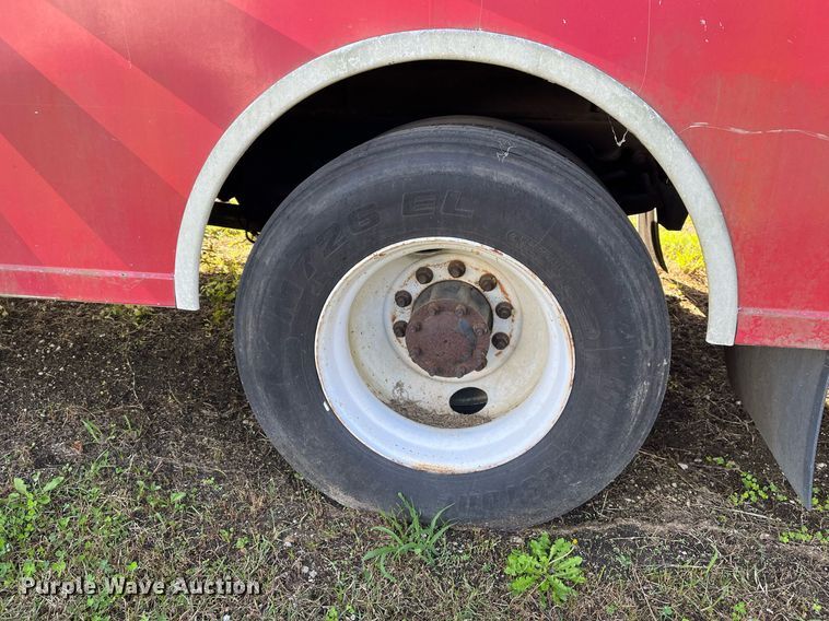 image for item DH8608 2005 Freightliner Business Class M2  refrigerated truck