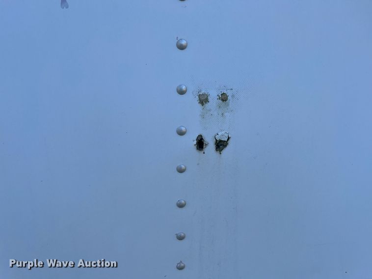 image for item DH8610 2013 Isuzu NRR  refrigerated truck