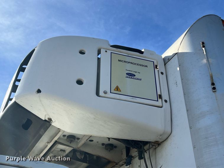 image for item DH8610 2013 Isuzu NRR  refrigerated truck