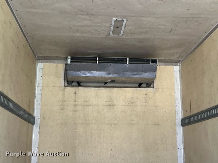 image for item DH8610 2013 Isuzu NRR  refrigerated truck