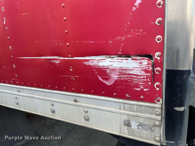 image for item DH8611 2011 International DuraStar 4300  refrigerated truck