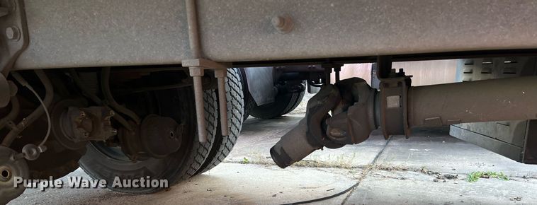 image for item DH8611 2011 International DuraStar 4300  refrigerated truck