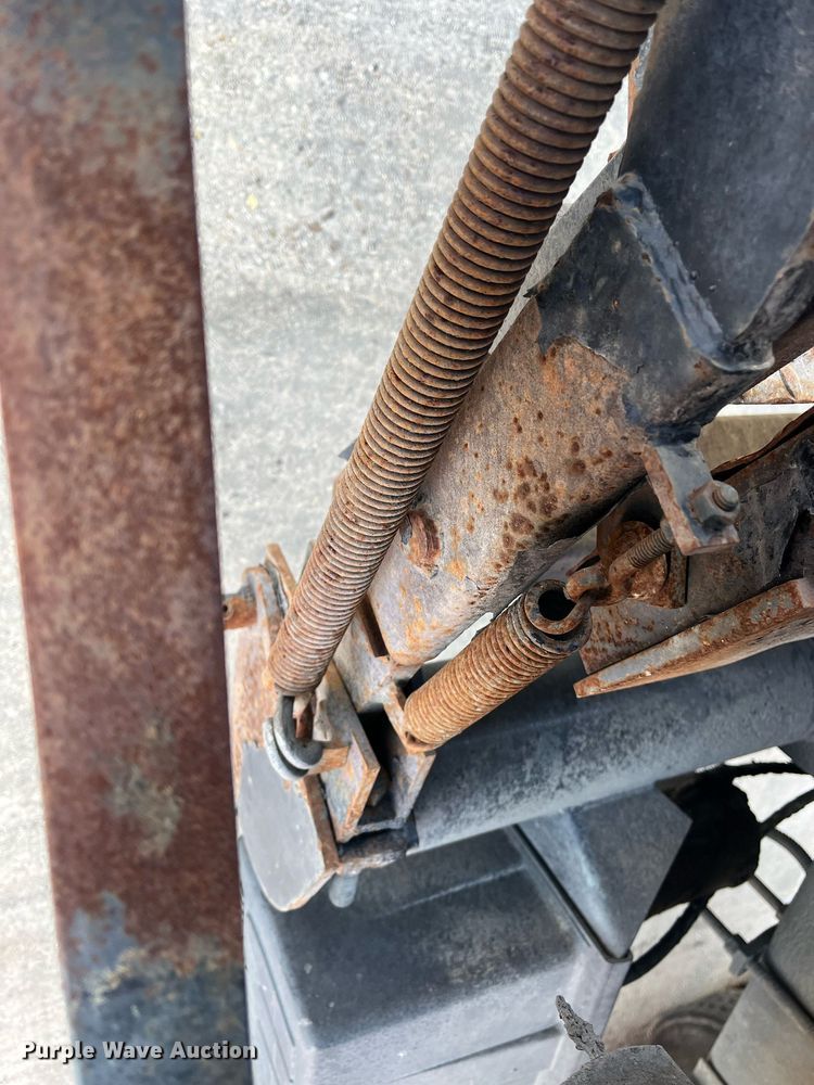 image for item DH8611 2011 International DuraStar 4300  refrigerated truck