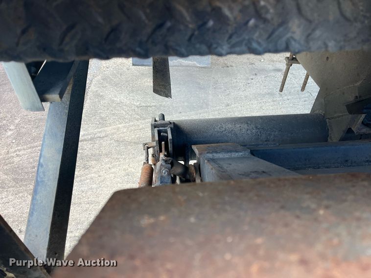 image for item DH8611 2011 International DuraStar 4300  refrigerated truck