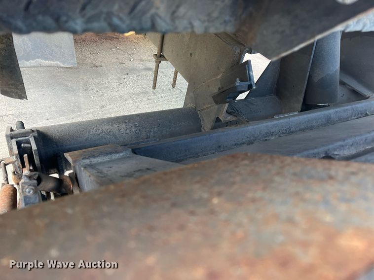 image for item DH8611 2011 International DuraStar 4300  refrigerated truck