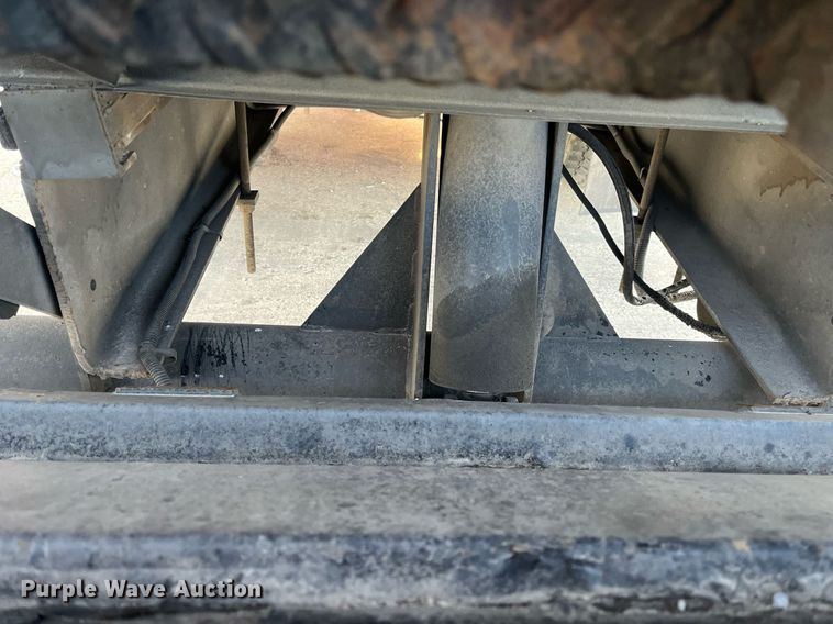 image for item DH8611 2011 International DuraStar 4300  refrigerated truck