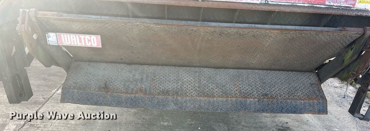 image for item DH8611 2011 International DuraStar 4300  refrigerated truck