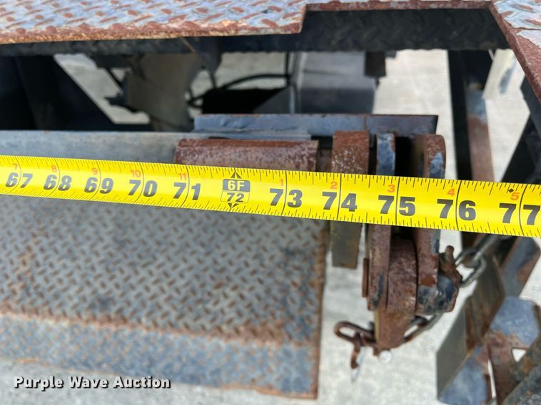 image for item DH8611 2011 International DuraStar 4300  refrigerated truck