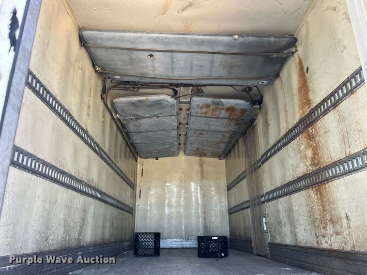 image for item DH8611 2011 International DuraStar 4300  refrigerated truck