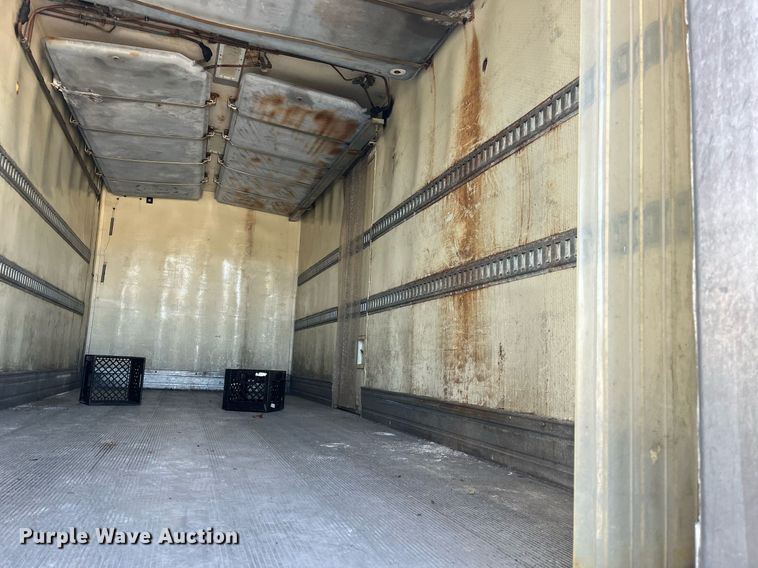 image for item DH8611 2011 International DuraStar 4300  refrigerated truck