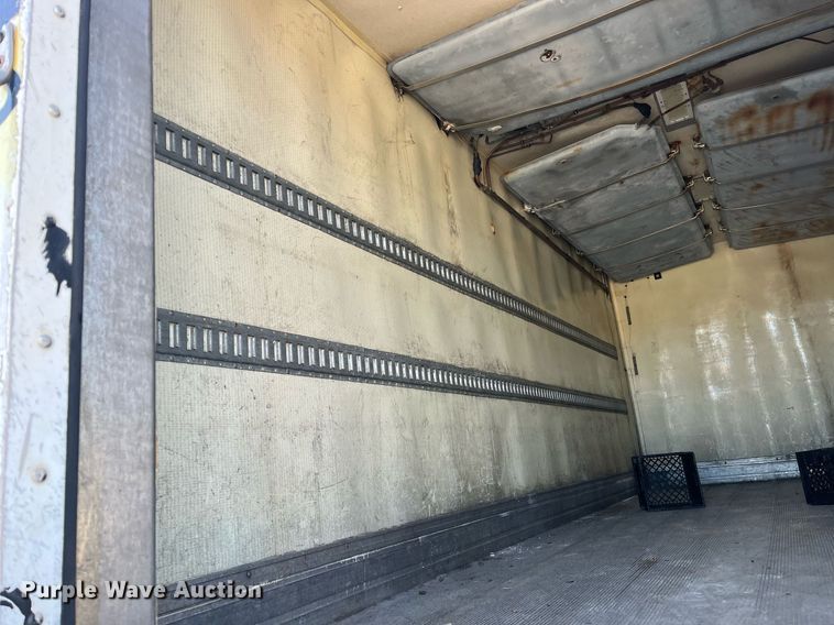 image for item DH8611 2011 International DuraStar 4300  refrigerated truck