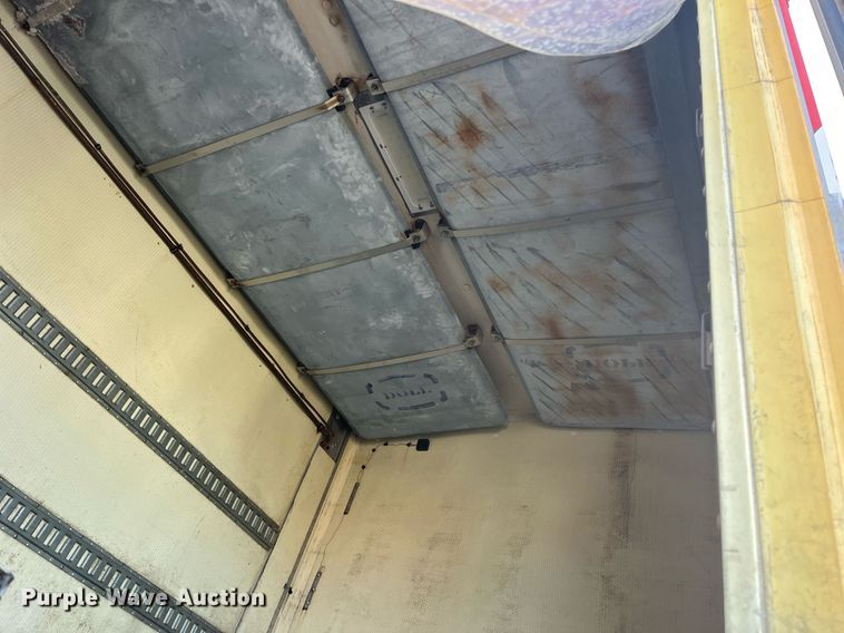 image for item DH8611 2011 International DuraStar 4300  refrigerated truck