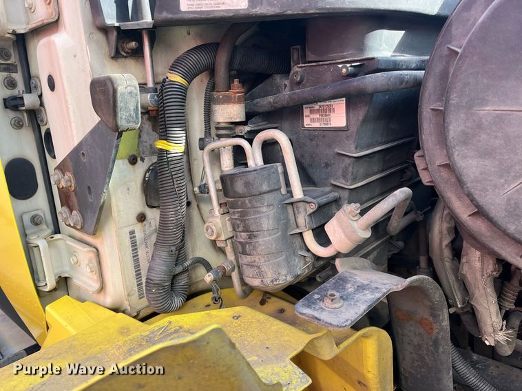 image for item DH8611 2011 International DuraStar 4300  refrigerated truck