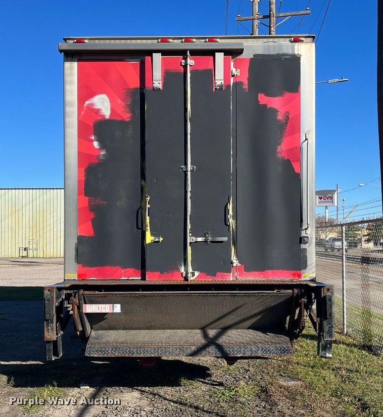 image for item DH8614 2011 International DuraStar 4300  refrigerated truck