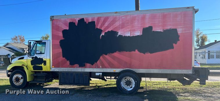 image for item DH8614 2011 International DuraStar 4300  refrigerated truck