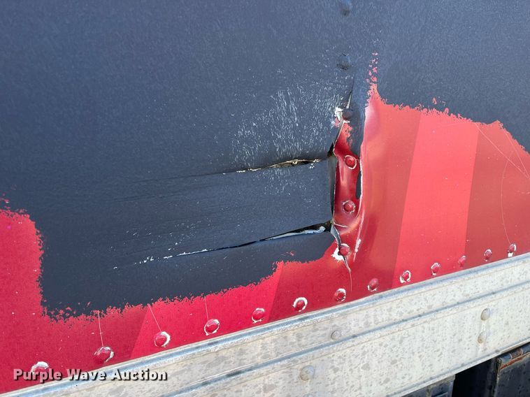 image for item DH8614 2011 International DuraStar 4300  refrigerated truck