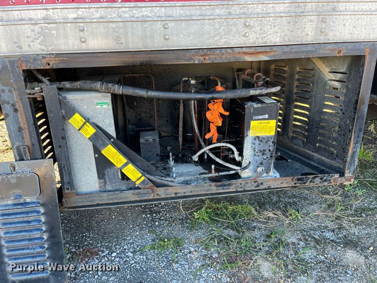 image for item DH8614 2011 International DuraStar 4300  refrigerated truck