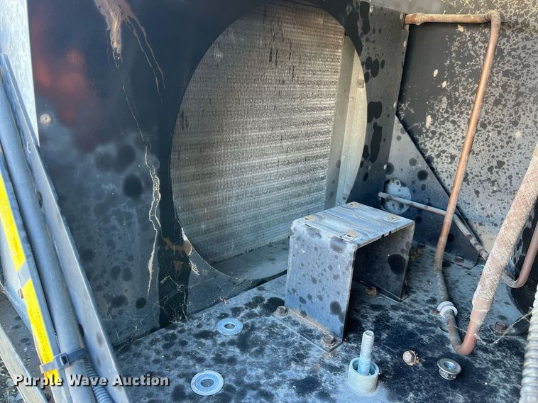 image for item DH8614 2011 International DuraStar 4300  refrigerated truck