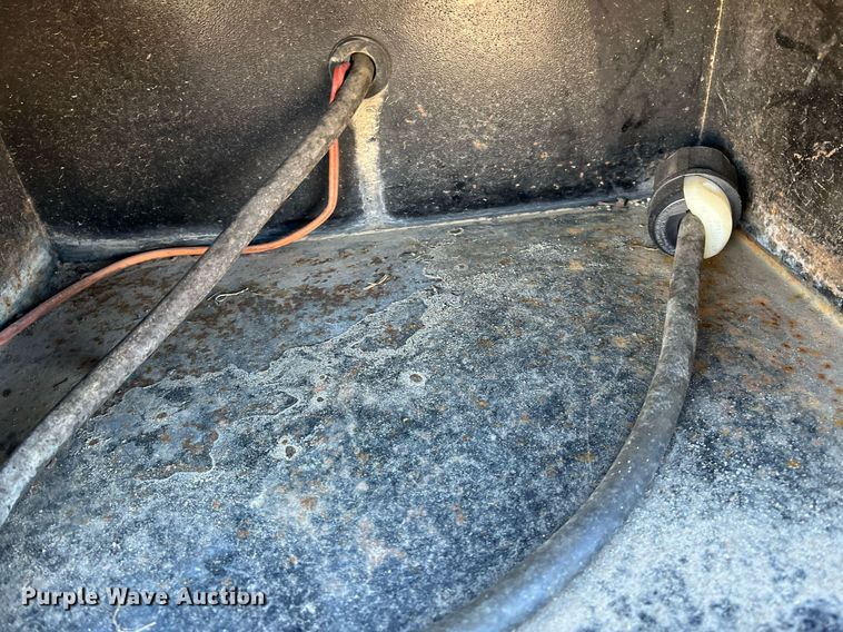 image for item DH8614 2011 International DuraStar 4300  refrigerated truck