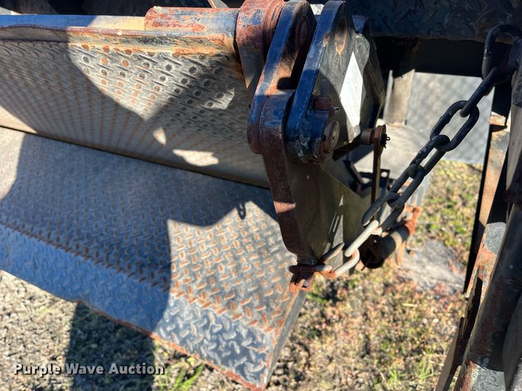 image for item DH8614 2011 International DuraStar 4300  refrigerated truck