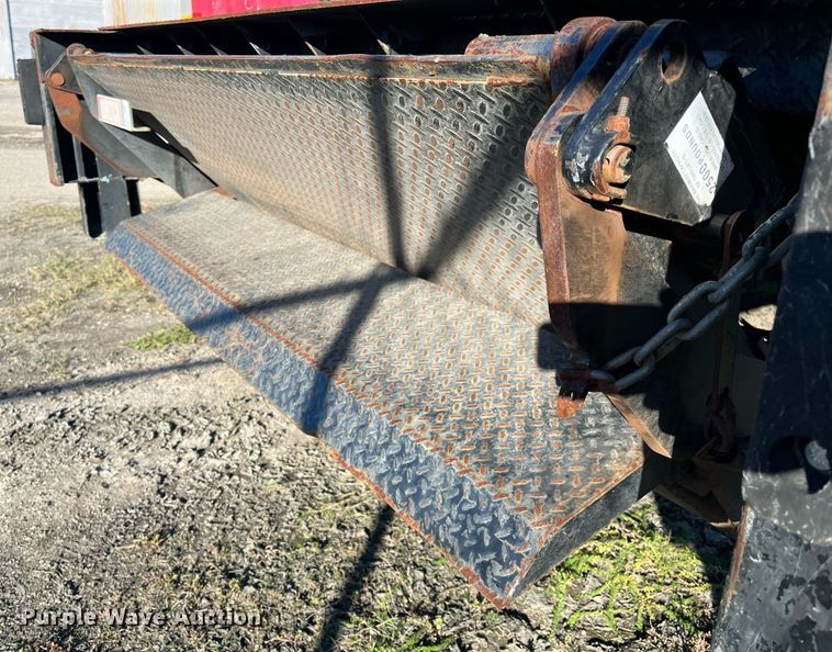 image for item DH8614 2011 International DuraStar 4300  refrigerated truck