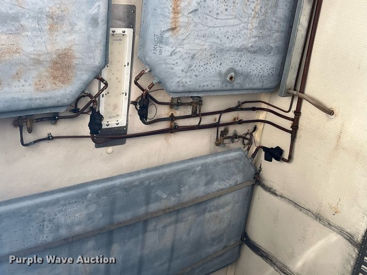 image for item DH8614 2011 International DuraStar 4300  refrigerated truck