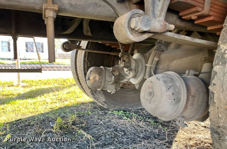 image for item DH8614 2011 International DuraStar 4300  refrigerated truck