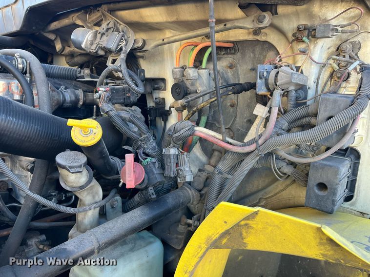 image for item DH8614 2011 International DuraStar 4300  refrigerated truck