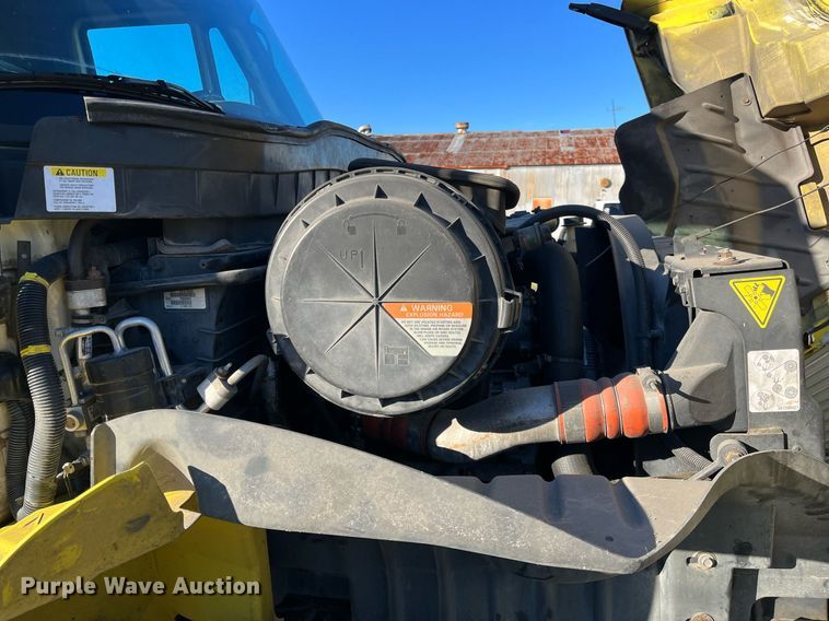 image for item DH8614 2011 International DuraStar 4300  refrigerated truck