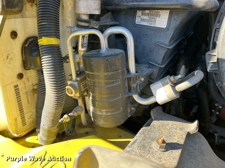 image for item DH8614 2011 International DuraStar 4300  refrigerated truck