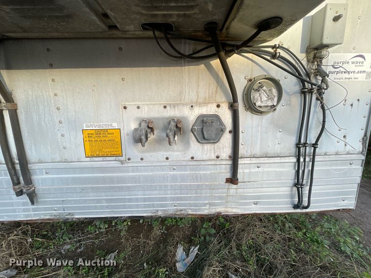 image for item DI6253 2001 Utility  refrigerated van trailer