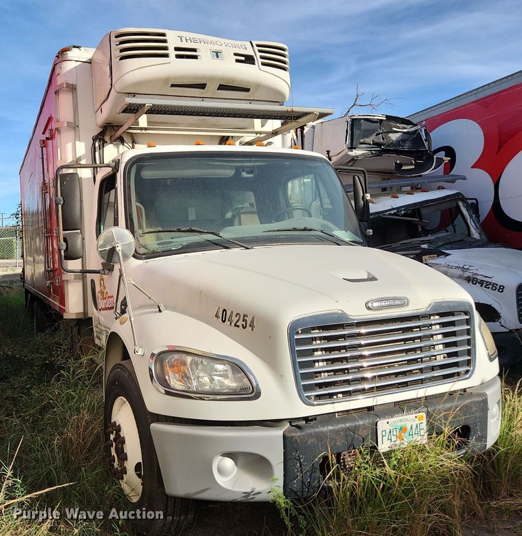 image for item DI6257 2004 Freightliner Business Class M2  refrigerated truck