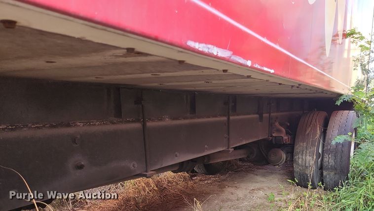 image for item DI6257 2004 Freightliner Business Class M2  refrigerated truck