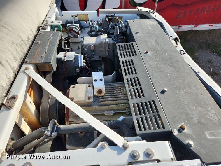 image for item DI6257 2004 Freightliner Business Class M2  refrigerated truck