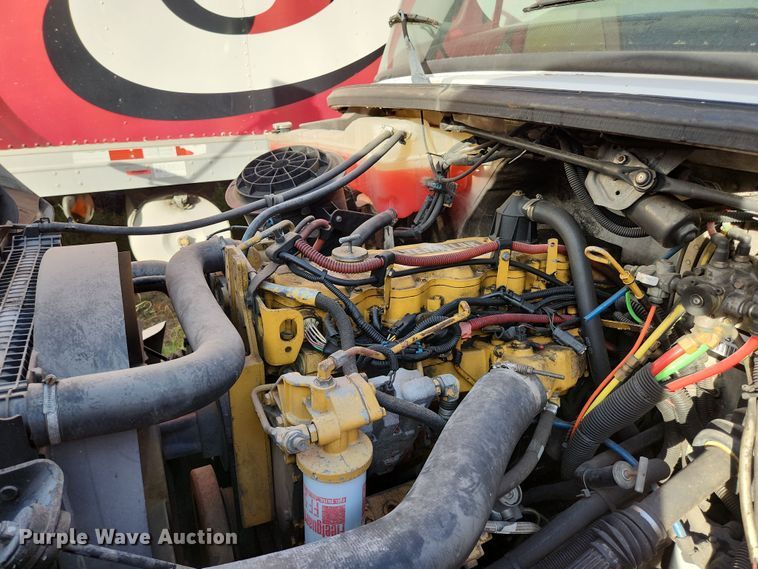 image for item DI6257 2004 Freightliner Business Class M2  refrigerated truck