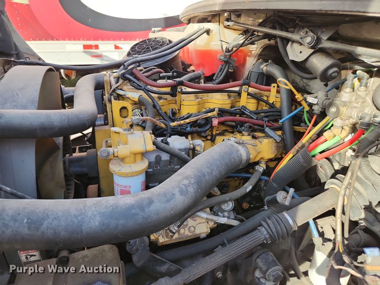 image for item DI6257 2004 Freightliner Business Class M2  refrigerated truck