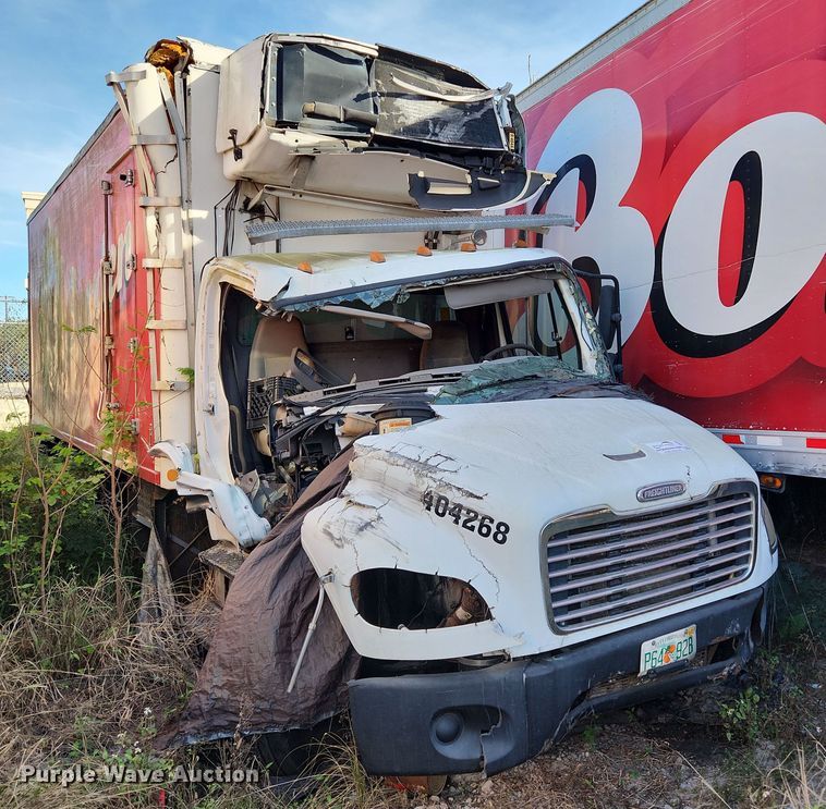 image for item DI6258 2004 Freightliner Business Class M2  refrigerated truck