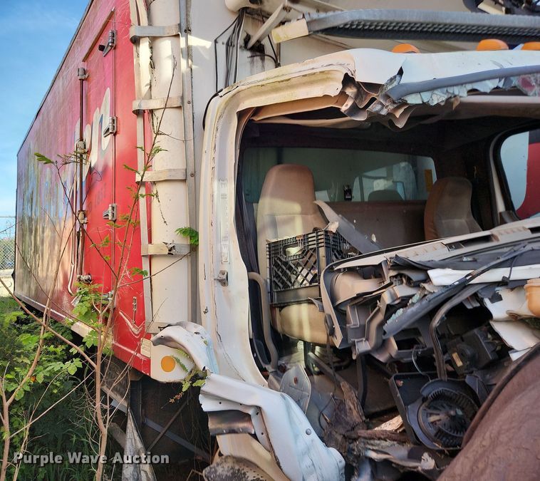 image for item DI6258 2004 Freightliner Business Class M2  refrigerated truck