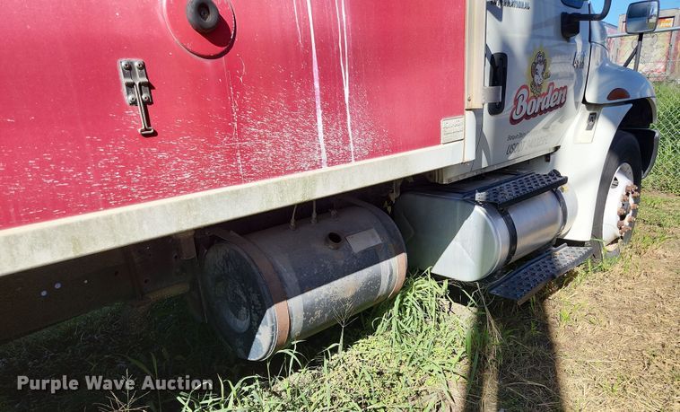 image for item DI6268 2007 International 4300  refrigerated truck