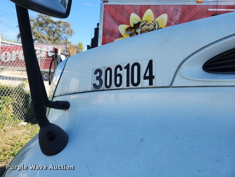 image for item DI6268 2007 International 4300  refrigerated truck