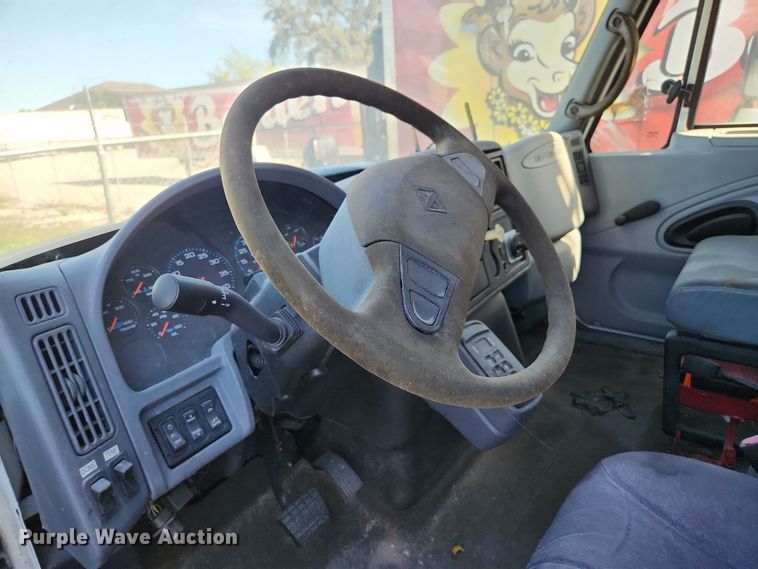 image for item DI6268 2007 International 4300  refrigerated truck