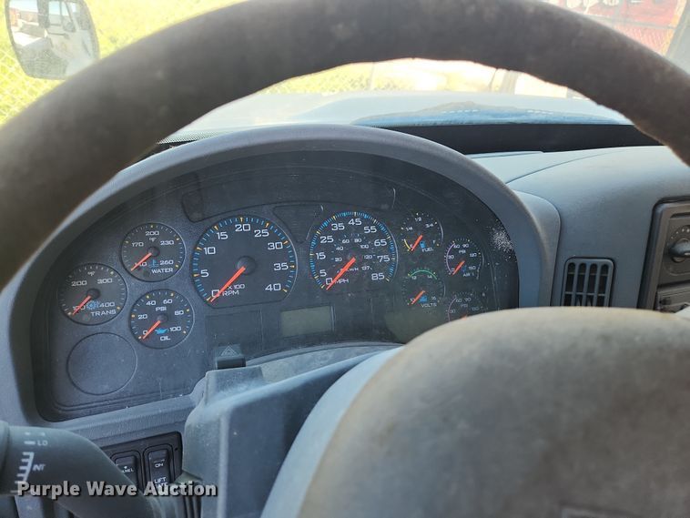 image for item DI6268 2007 International 4300  refrigerated truck