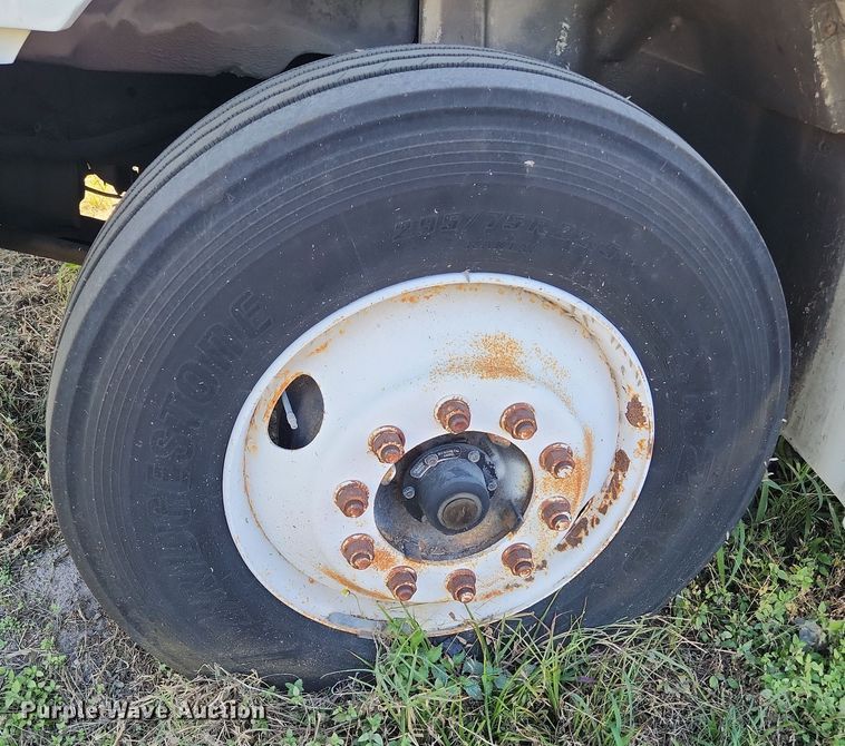 image for item DI6268 2007 International 4300  refrigerated truck