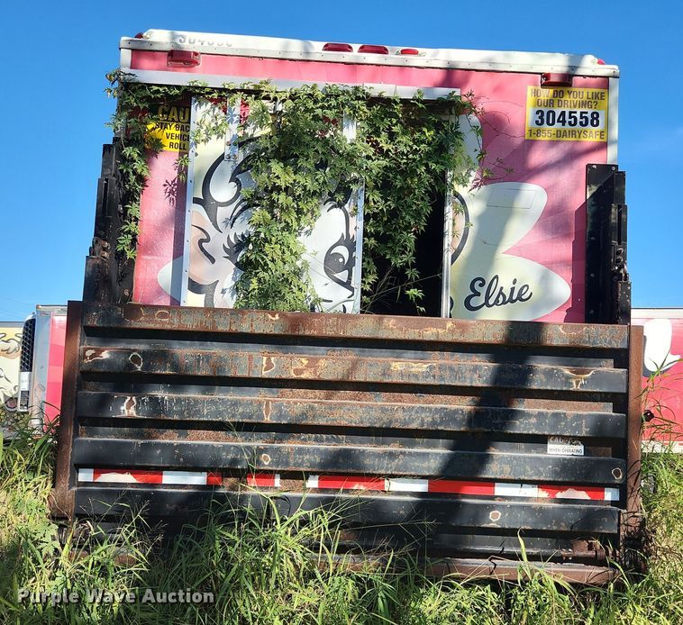 image for item DI6269 2004 Freightliner Business Class M2  refrigerated truck