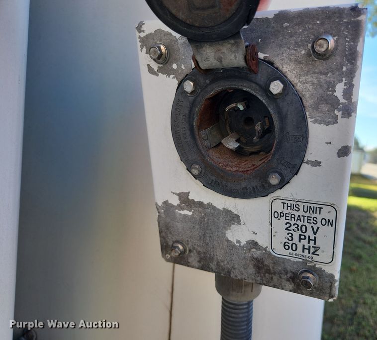 image for item DI6269 2004 Freightliner Business Class M2  refrigerated truck