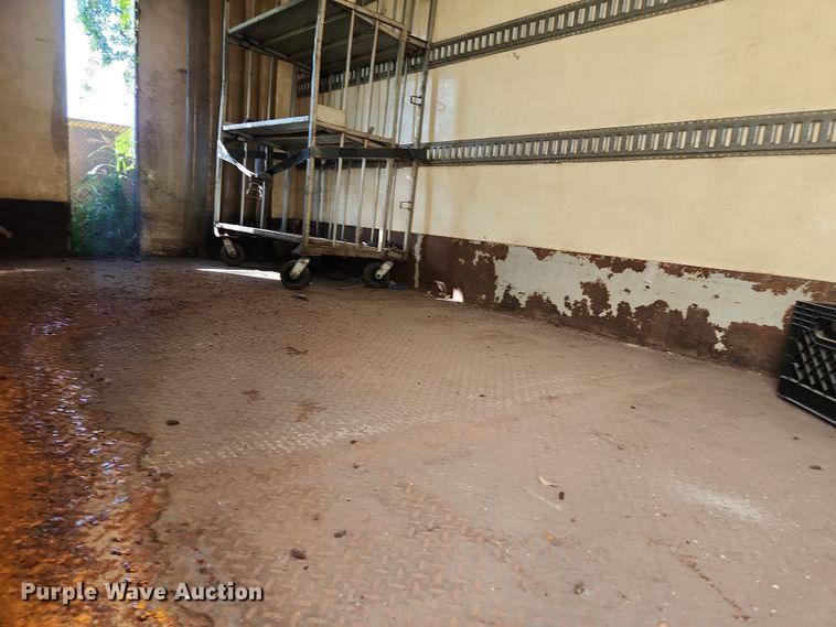 image for item DI6269 2004 Freightliner Business Class M2  refrigerated truck